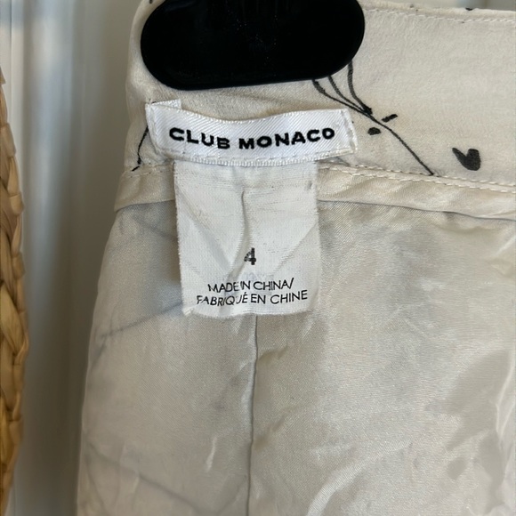Club Monaco Mini Skirt - Picture 2 of 4